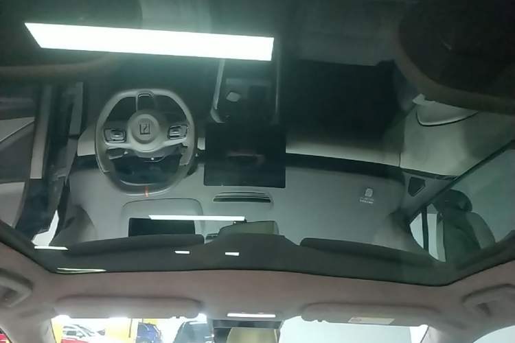 Used Zeekr 007GT 2025 Long-Range Rear-Wheel Drive Intelligent Driving Version 100 kWh Headliner