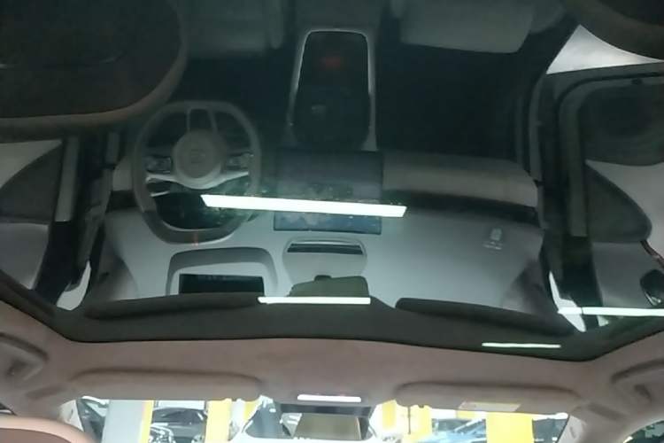 Used Zeekr 007GT 2025 Long-Range Rear-Wheel Drive Intelligent Driving Version 100 kWh Headliner