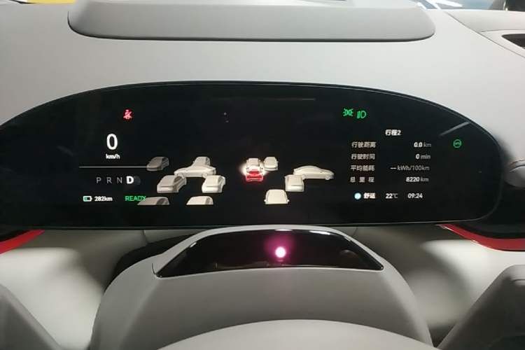 Used Zeekr 007GT 2025 Long-Range Rear-Wheel Drive Intelligent Driving Version 100 kWh Instrument Cluster