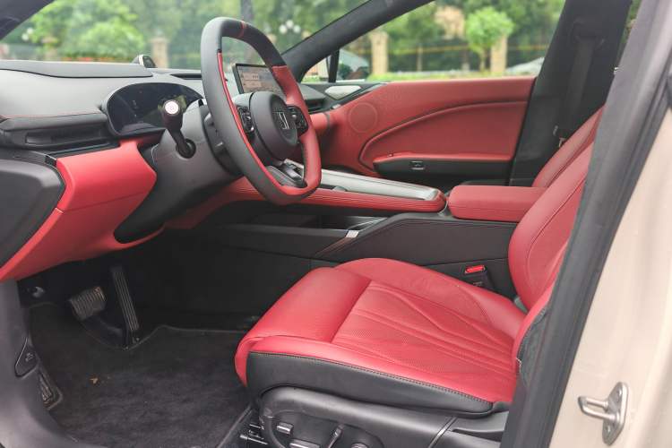 Used Zeekr 007GT 2025 Rear-Drive Intelligent Driving Version 75 kWh Interior 1