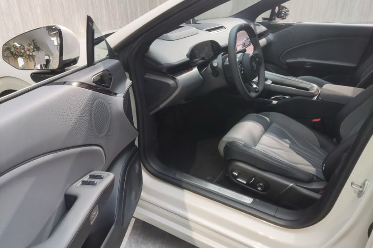 Used Zeekr 007GT 2025 Four-Wheel Drive Intelligent Driving Version 75 kWh Interior 2