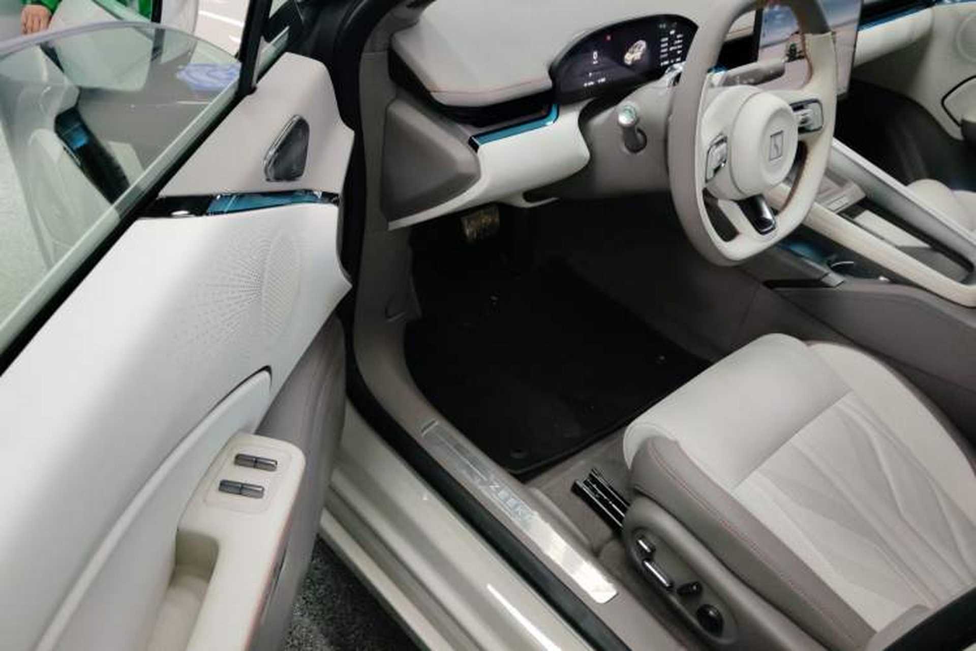 Used Zeekr 007GT 2025 Long-Range Rear-Wheel Drive Intelligent Driving Version 100 kWh Interior 3