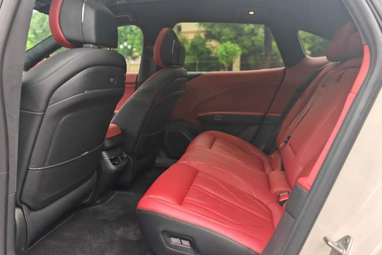 Used Zeekr 007GT 2025 Rear-Drive Intelligent Driving Version 75 kWh Interior 3