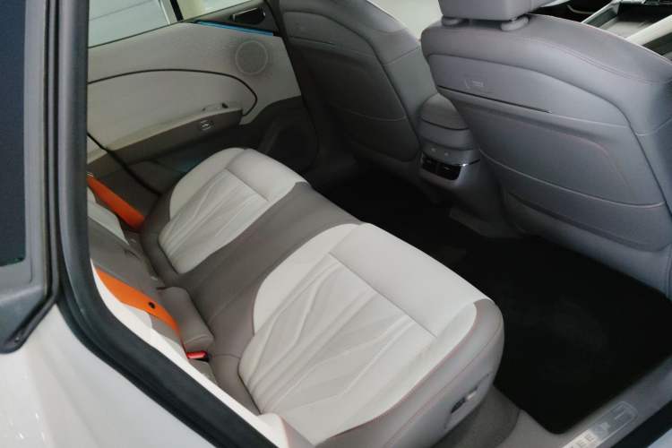 Used Zeekr 007GT 2025 Long-Range Rear-Wheel Drive Intelligent Driving Version 100 kWh Interior 4