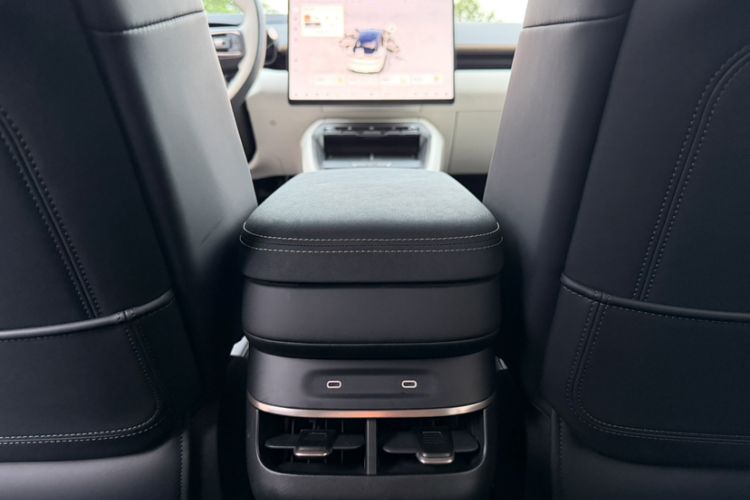 Used Zeekr 007GT 2025 Long-Range All-Wheel-Drive Intelligent Driving Version 100 kWh Interior 4