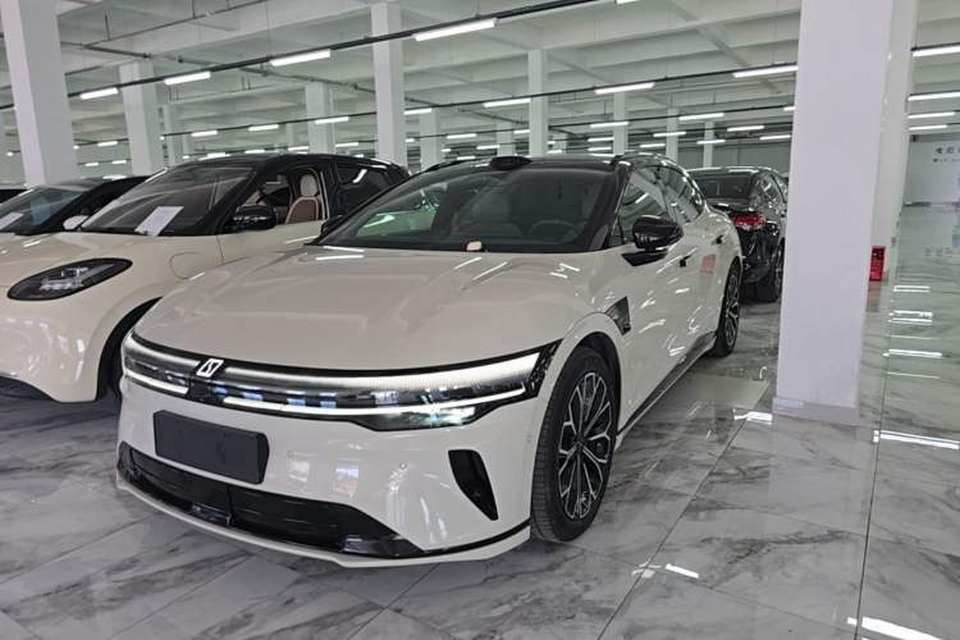 Zeekr 007GT 2025