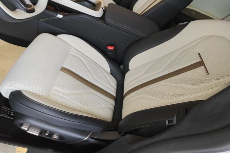 Used Zeekr 007GT 2025 Four-Wheel Drive Intelligent Driving Version 75 kWh Left Front Seat