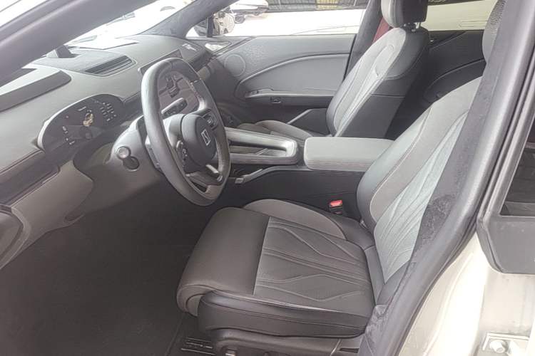 Used Zeekr 007GT 2025 Long-Range Rear-Wheel Drive Intelligent Driving Version 100 kWh Left Front Seat