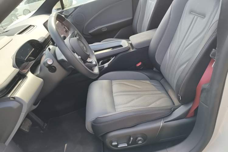 Used Zeekr 007GT 2025 Four-Wheel Drive Intelligent Driving Version 75 kWh Left Front Seat