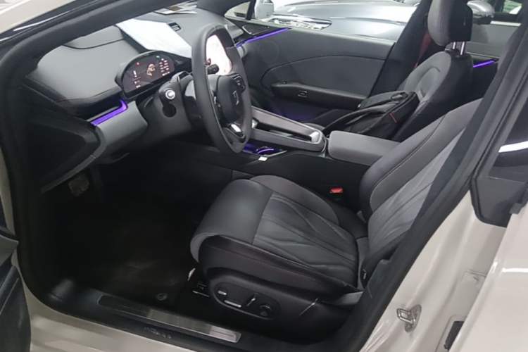 Used Zeekr 007GT 2025 Rear-Drive Intelligent Driving Version 75 kWh Left Front Seat