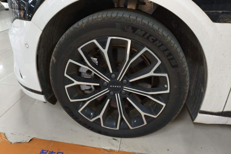 Used Zeekr 007GT 2025 Rear-Drive Intelligent Driving Version 75 kWh Left Front Wheel Hub