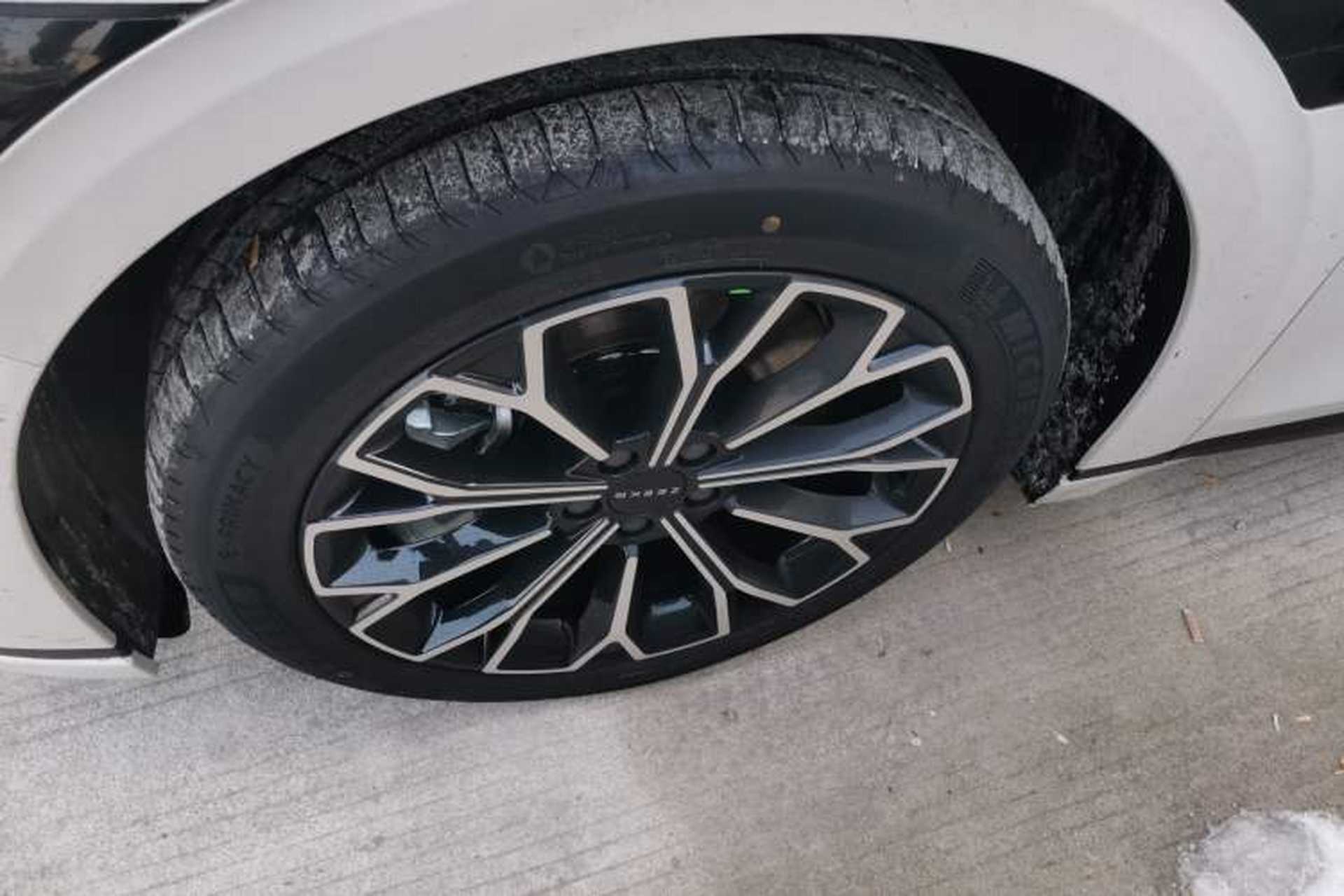 Used Zeekr 007GT 2025 Rear-Drive Intelligent Driving Version 75 kWh Left Front Wheel Hub