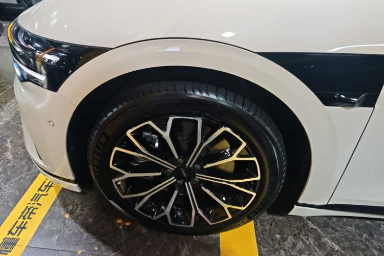 Used Zeekr 007GT 2025 Rear-Drive Intelligent Driving Version 75 kWh Left Front Wheel Hub