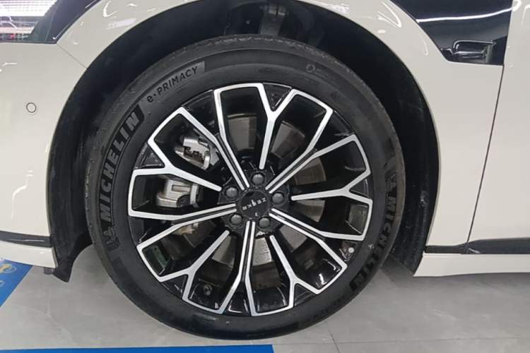 Used Zeekr 007GT 2025 Rear-Drive Intelligent Driving Version 75 kWh Left Front Wheel Hub