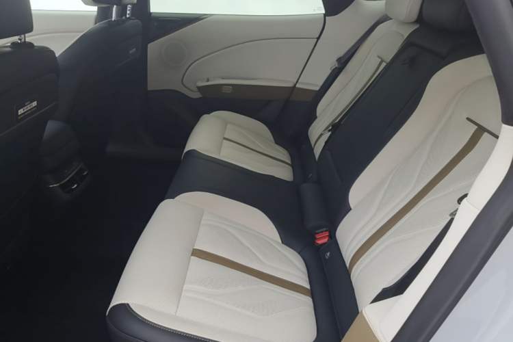 Used Zeekr 007GT 2025 Four-Wheel Drive Intelligent Driving Version 75 kWh Left Rear Seat