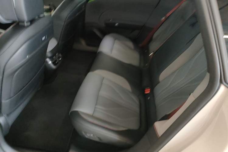 Used Zeekr 007GT 2025 Long-Range Rear-Wheel Drive Intelligent Driving Version 100 kWh Left Rear Seat