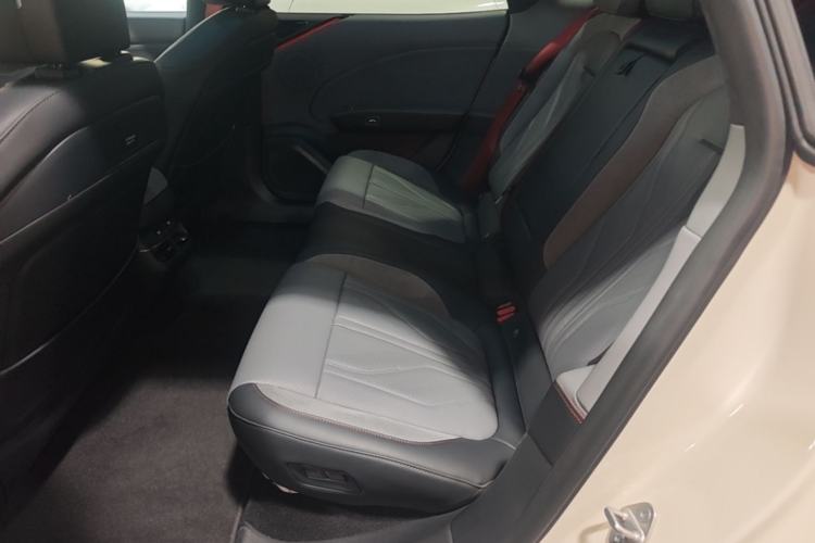Used Zeekr 007GT 2025 Long-Range Rear-Wheel Drive Intelligent Driving Version 100 kWh Left Rear Seat