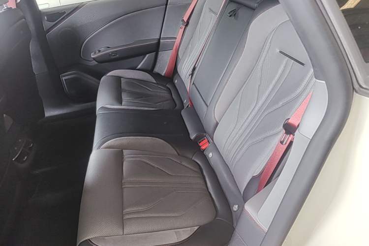 Used Zeekr 007GT 2025 Long-Range Rear-Wheel Drive Intelligent Driving Version 100 kWh Left Rear Seat