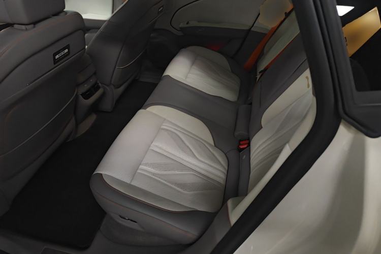 Used Zeekr 007GT 2025 Long-Range Rear-Wheel Drive Intelligent Driving Version 100 kWh Left Rear Seat