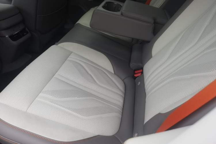 Used Zeekr 007GT 2025 Long-Range Rear-Wheel Drive Intelligent Driving Version 100 kWh Left Rear Seat