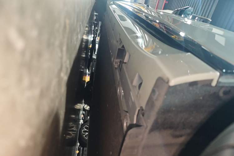 Used Zeekr 007GT 2025 Long-Range Rear-Wheel Drive Intelligent Driving Version 100 kWh Left Side Sill