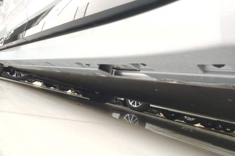 Used Zeekr 007GT 2025 Long-Range Rear-Wheel Drive Intelligent Driving Version 100 kWh Left Side Sill