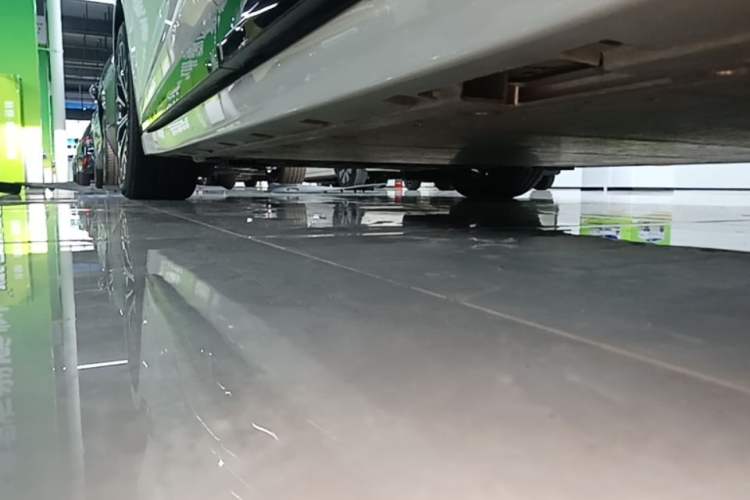 Used Zeekr 007GT 2025 Rear-Drive Intelligent Driving Version 75 kWh Left Side Sill