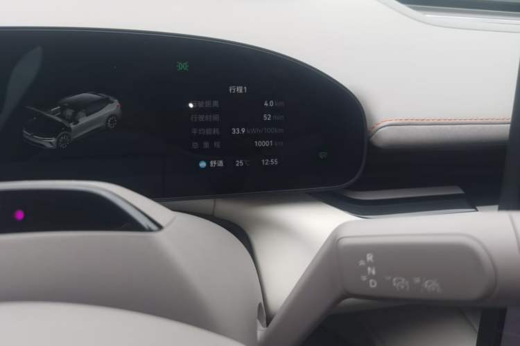 Used Zeekr 007GT 2025 Long-Range Rear-Wheel Drive Intelligent Driving Version 100 kWh Odometer Close Up