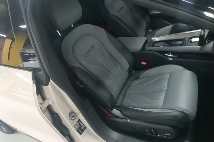 Used Zeekr 007GT 2025 Long-Range Rear-Wheel Drive Intelligent Driving Version 100 kWh Right Front Seat