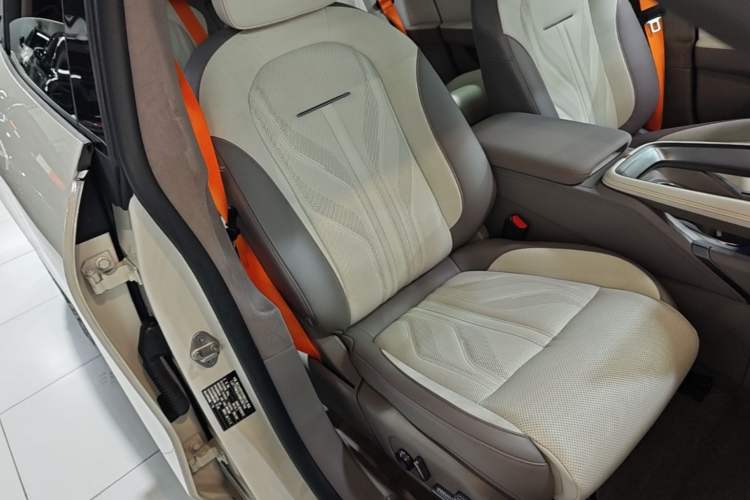 Used Zeekr 007GT 2025 Four-Wheel Drive Intelligent Driving Version 75 kWh Right Front Seat