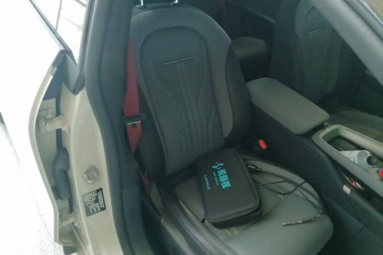 Used Zeekr 007GT 2025 Four-Wheel Drive Intelligent Driving Version 75 kWh Right Front Seat