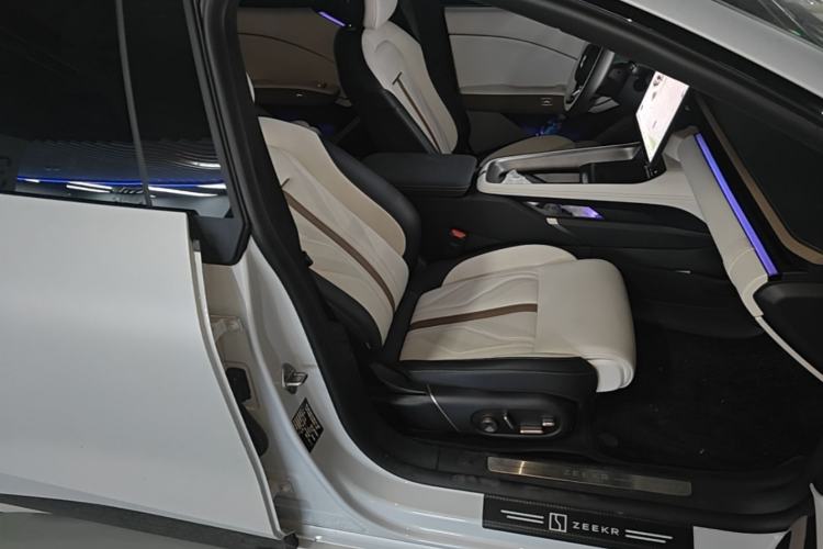Used Zeekr 007GT 2025 Long-Range All-Wheel-Drive Intelligent Driving Version 100 kWh Right Front Seat