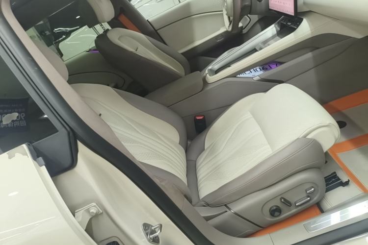 Used Zeekr 007GT 2025 Four-Wheel Drive Intelligent Driving Version 75 kWh Right Front Seat