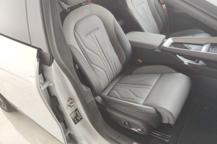 Used Zeekr 007GT 2025 Long-Range Rear-Wheel Drive Intelligent Driving Version 100 kWh Right Front Seat