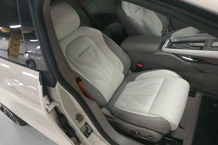 Used Zeekr 007GT 2025 Long-Range Rear-Wheel Drive Intelligent Driving Version 100 kWh Right Front Seat