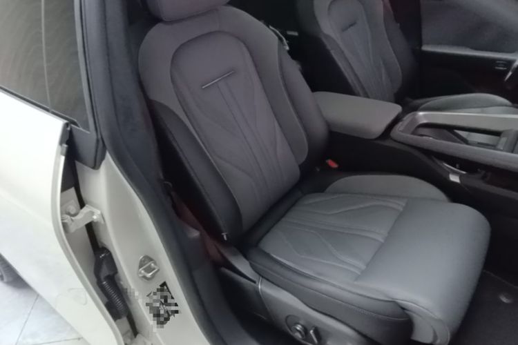 Used Zeekr 007GT 2025 Four-Wheel Drive Intelligent Driving Version 75 kWh Right Front Seat