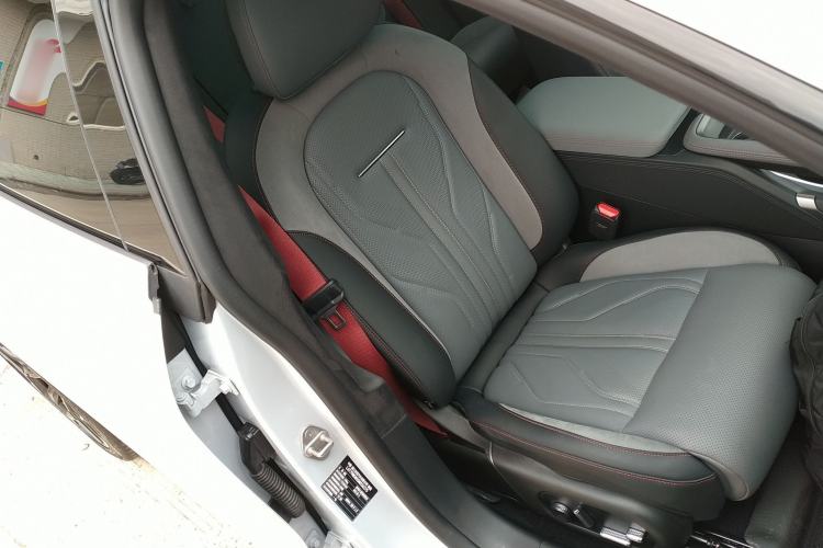 Used Zeekr 007GT 2025 Rear-Drive Intelligent Driving Version 75 kWh Right Front Seat