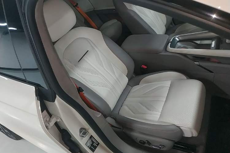 Used Zeekr 007GT 2025 Long-Range Rear-Wheel Drive Intelligent Driving Version 100 kWh Right Front Seat