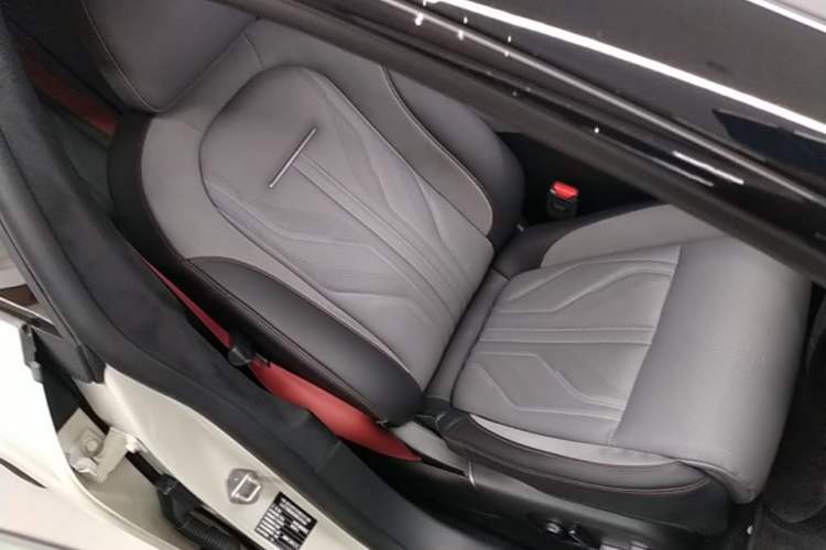 Used Zeekr 007GT 2025 Long-Range Rear-Wheel Drive Intelligent Driving Version 100 kWh Right Front Seat