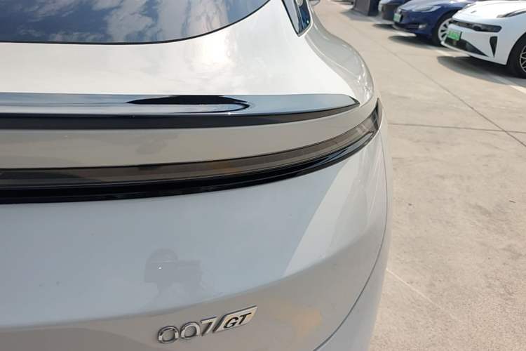 Used Zeekr 007GT 2025 Four-Wheel Drive Intelligent Driving Version 75 kWh Right Rear Taillight