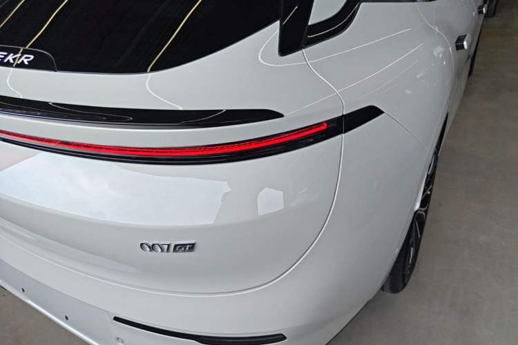 Used Zeekr 007GT 2025 Long-Range Rear-Wheel Drive Intelligent Driving Version 100 kWh Right Rear Taillight