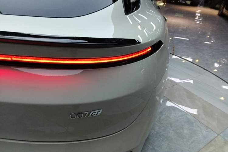 Used Zeekr 007GT 2025 Four-Wheel Drive Intelligent Driving Version 75 kWh Right Rear Taillight