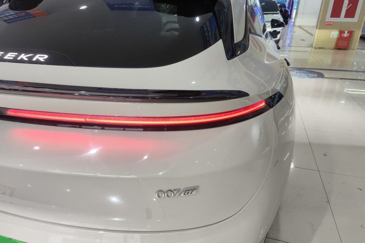 Used Zeekr 007GT 2025 Four-Wheel Drive Intelligent Driving Version 75 kWh Right Rear Taillight