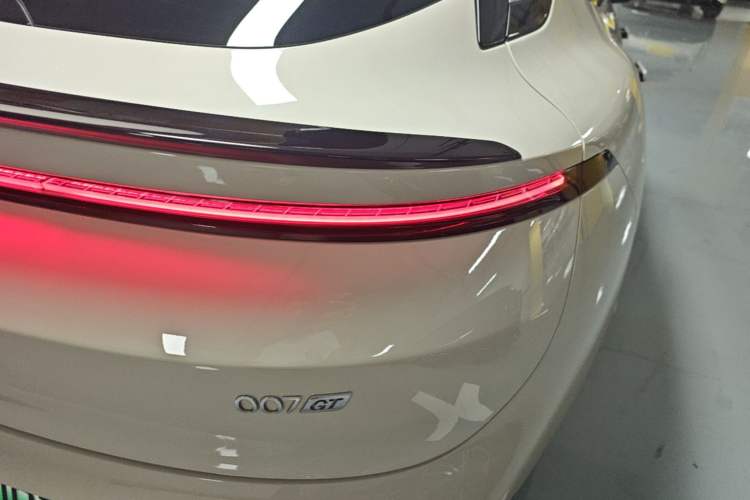 Used Zeekr 007GT 2025 Rear-Drive Intelligent Driving Version 75 kWh Right Rear Taillight