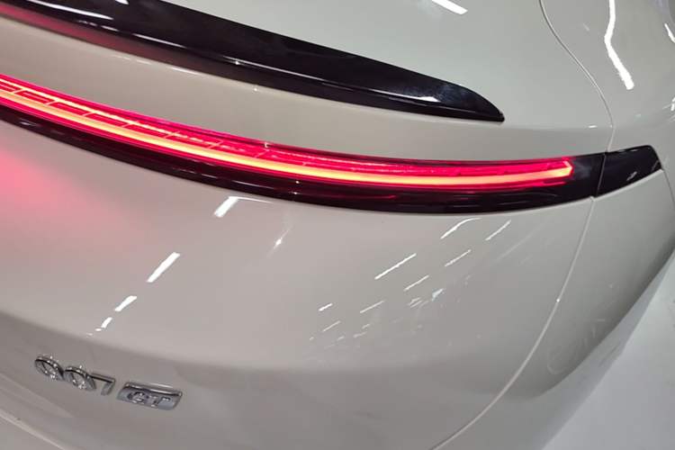 Used Zeekr 007GT 2025 Long-Range Rear-Wheel Drive Intelligent Driving Version 100 kWh Right Rear Taillight