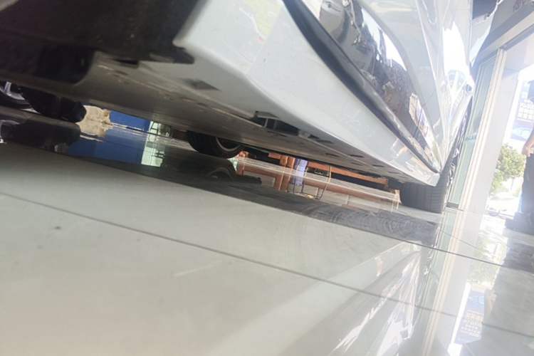 Used Zeekr 007GT 2025 Four-Wheel Drive Intelligent Driving Version 75 kWh Right Side Sill
