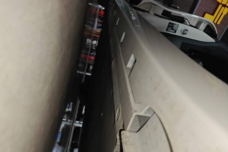 Used Zeekr 007GT 2025 Long-Range Rear-Wheel Drive Intelligent Driving Version 100 kWh Right Side Sill