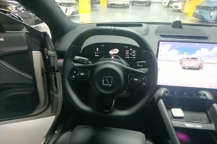 Used Zeekr 007GT 2025 Long-Range Rear-Wheel Drive Intelligent Driving Version 100 kWh Steering Wheel