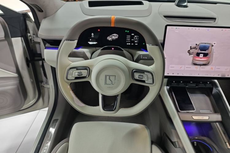Used Zeekr 007GT 2025 Four-Wheel Drive Intelligent Driving Version 75 kWh Steering Wheel