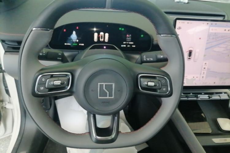 Used Zeekr 007GT 2025 Four-Wheel Drive Intelligent Driving Version 75 kWh Steering Wheel